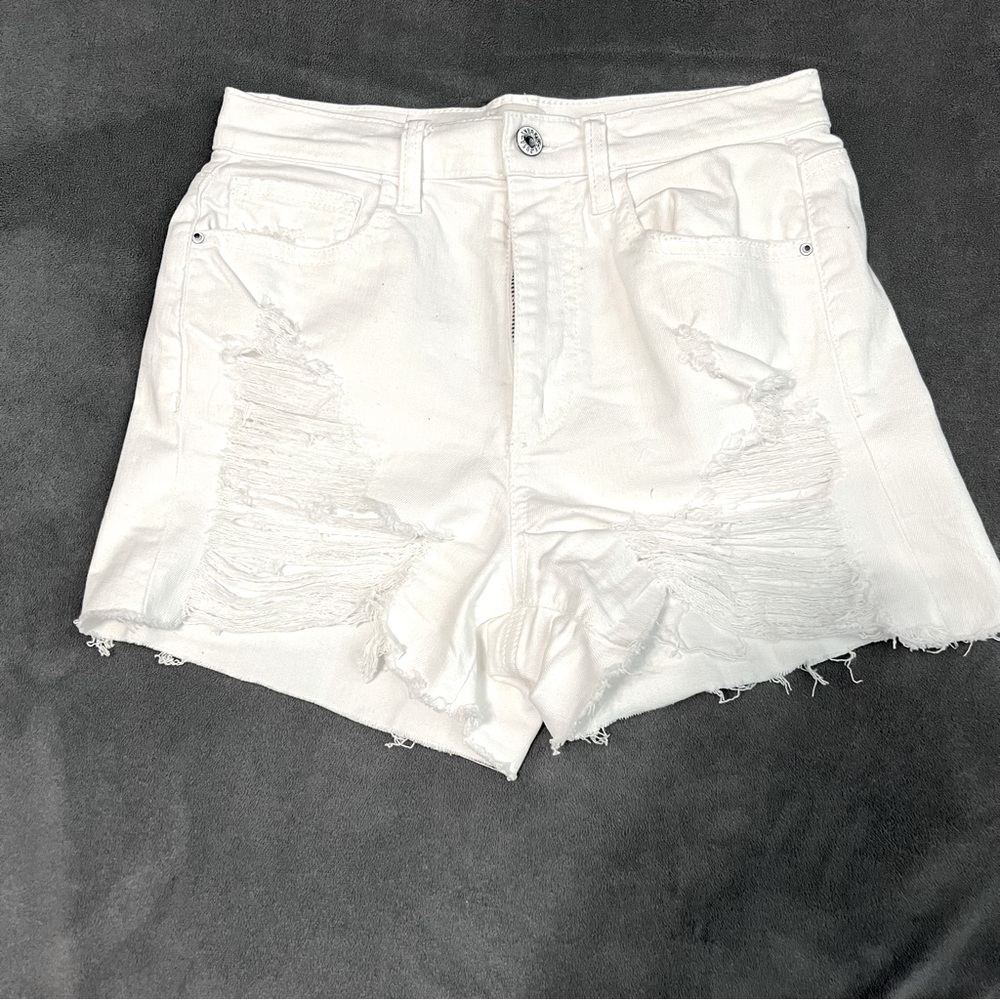Sneak Peek White Distressed Raw Hem Shorts Size S